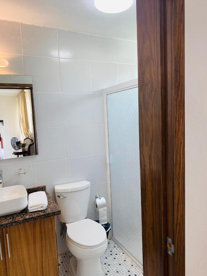 Hostal Guadalajara Cosmopolitan Providencia Buitenkant foto