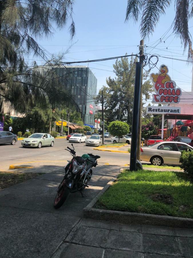 Hostal Guadalajara Cosmopolitan Providencia Buitenkant foto